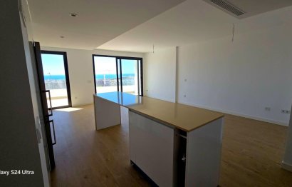 Resale - Apartment - Middle Floor Apartment - Estepona - Estepona Centro