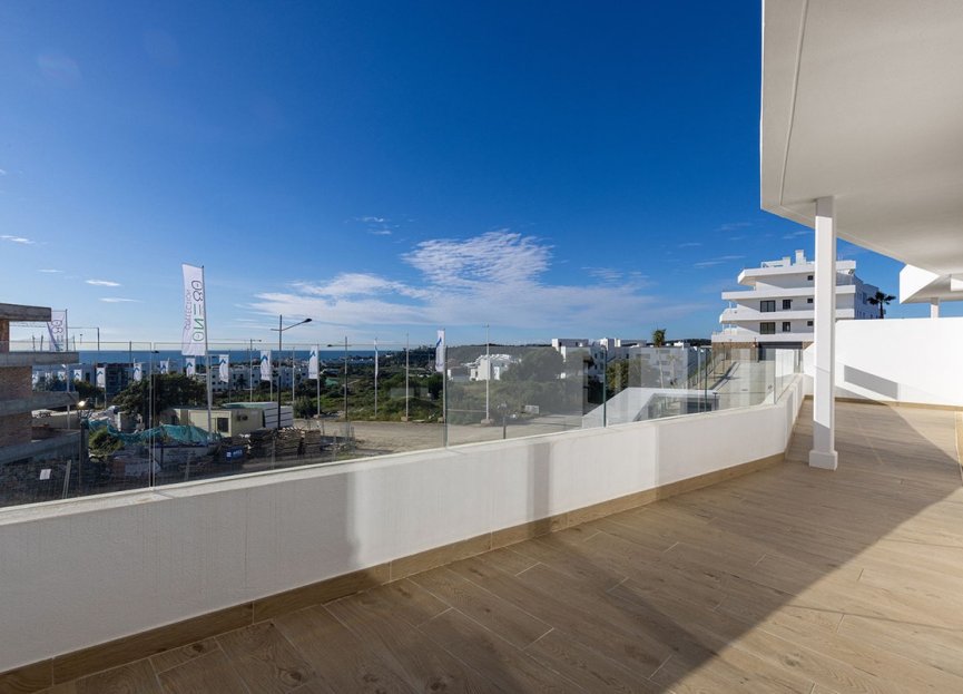 Resale - Apartment - Middle Floor Apartment - Estepona - Estepona Centro