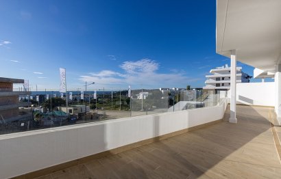 Resale - Apartment - Middle Floor Apartment - Estepona - Estepona Centro