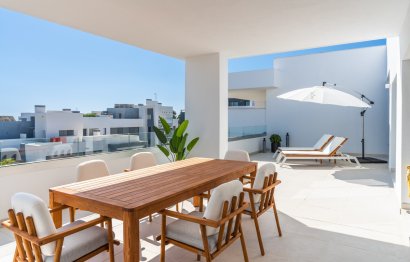 Resale - Apartment - Penthouse - Estepona - Estepona Centro