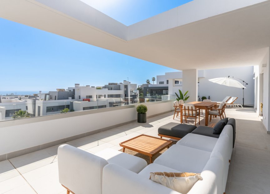 Resale - Apartment - Penthouse - Estepona - Estepona Centro