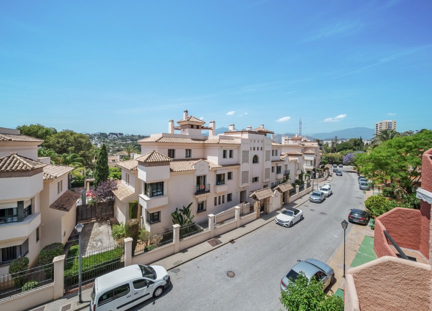 Resale - House - Townhouse - Marbella - Nueva Andalucia