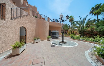 Resale - House - Townhouse - Marbella - Nueva Andalucia