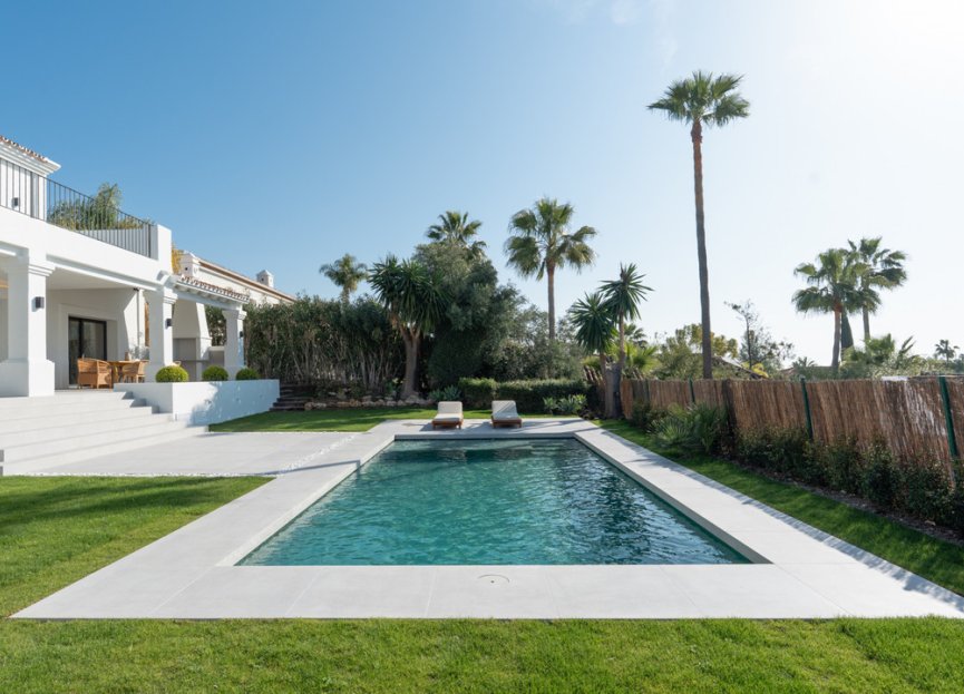 Resale - House - Detached Villa - Marbella - Nueva Andalucia