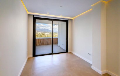 Resale - Apartment - Penthouse - Marbella - Nueva Andalucia