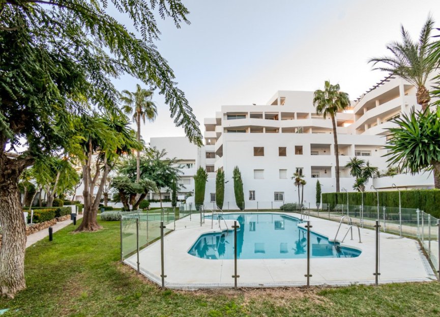 Resale - Apartment - Penthouse - Marbella - Nueva Andalucia