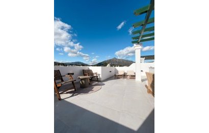 Resale - Apartment - Penthouse - Marbella - Nueva Andalucia