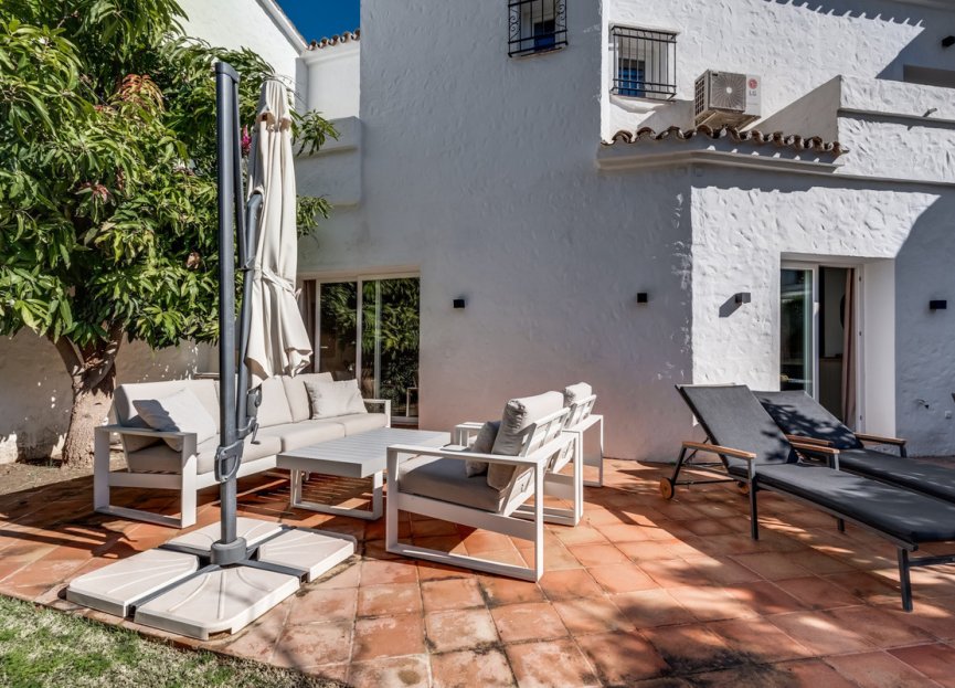 Resale - House - Townhouse - Marbella - Nueva Andalucia