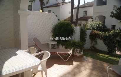 Resale - House - Semi-Detached House - Estepona - Benavista