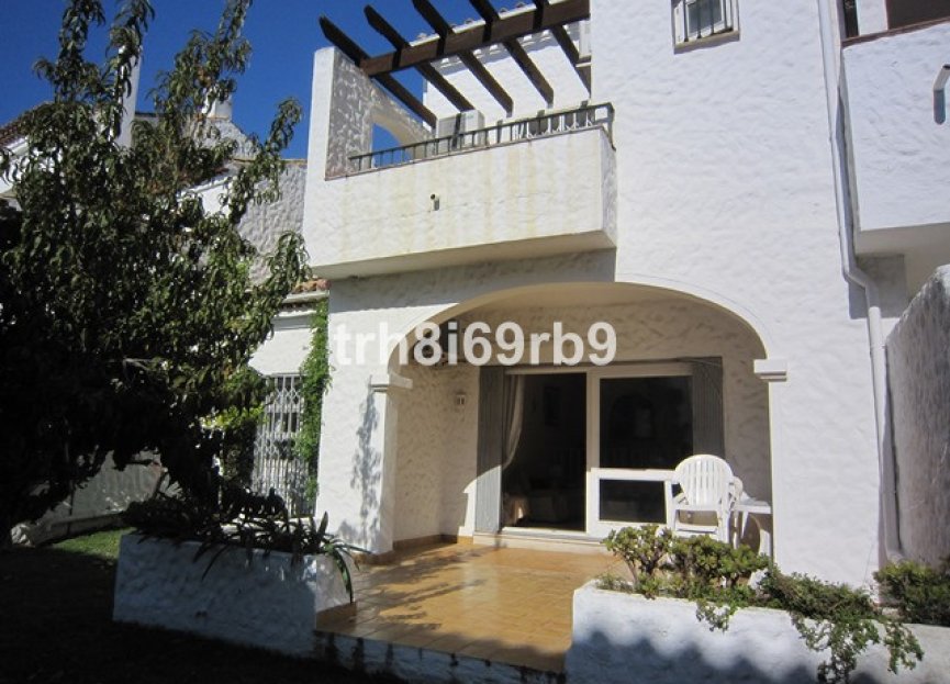 Resale - House - Semi-Detached House - Estepona - Benavista