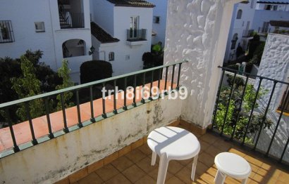 Resale - House - Semi-Detached House - Estepona - Benavista