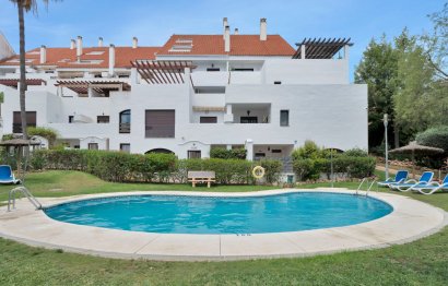 Resale - Apartment - Ground Floor Apartment - Marbella - Nueva Andalucia