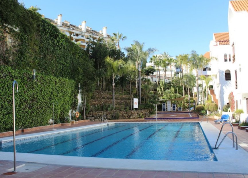 Resale - Apartment - Ground Floor Apartment - Marbella - Nueva Andalucia