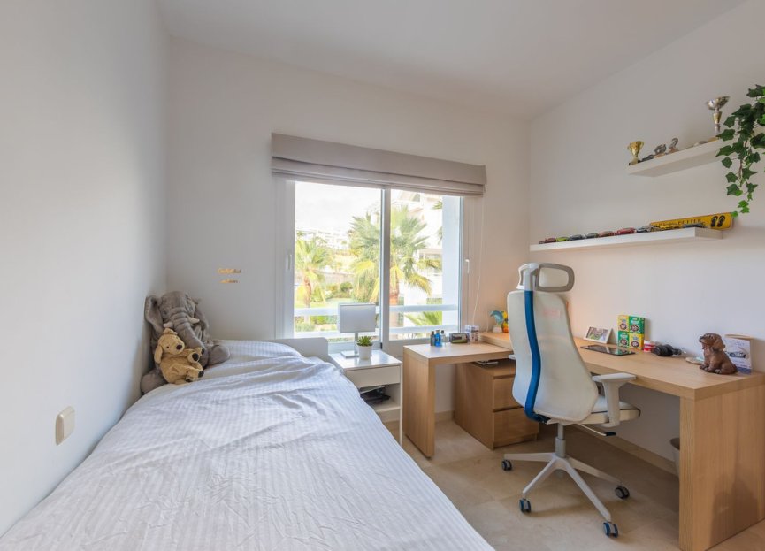 Resale - Apartment - Top Floor Apartment - Casares - Casares Centro