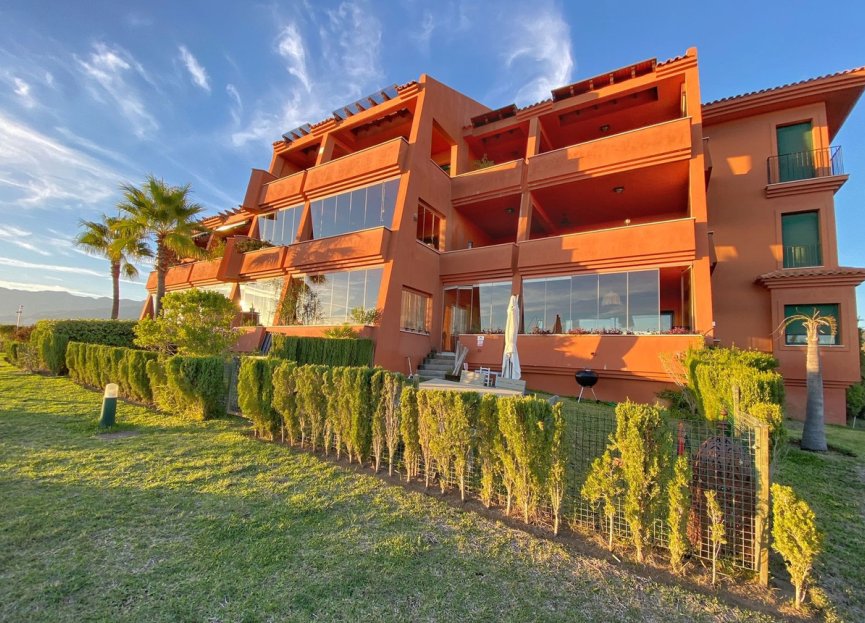 Resale - Apartment - Top Floor Apartment - Marbella - Marbella Centro