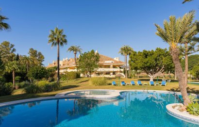 Resale - Apartment - Top Floor Apartment - Marbella - Nueva Andalucia