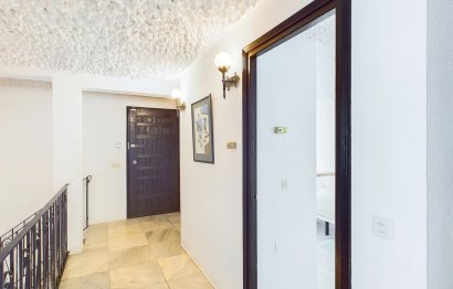 Resale - Apartment - Duplex - Estepona - Estepona Centro