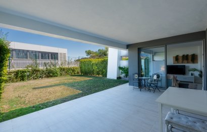 Resale - Apartment - Ground Floor Apartment - Estepona - Selwo