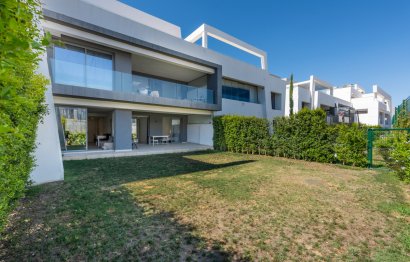 Resale - Apartment - Ground Floor Apartment - Estepona - Selwo