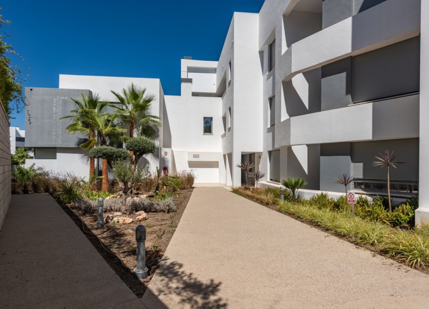 Resale - Apartment - Ground Floor Apartment - Estepona - Selwo