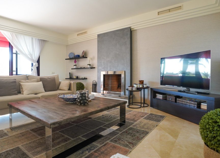 Resale - Apartment - Penthouse - Marbella - Puerto Banús