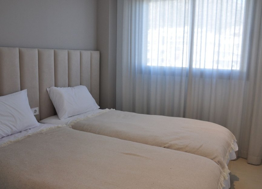 Resale - Apartment - Middle Floor Apartment - Fuengirola - Fuengirola Centro