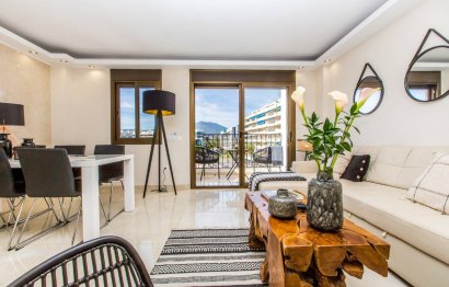 Resale - Apartment - Middle Floor Apartment - Marbella - Puerto Banús