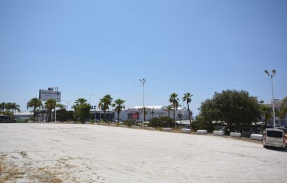 Resale - Plot - Land with Ruin - Estepona - Estepona Centro