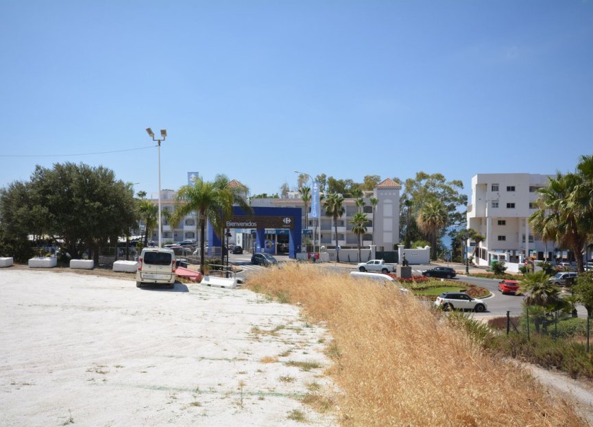 Resale - Plot - Land with Ruin - Estepona - Estepona Centro