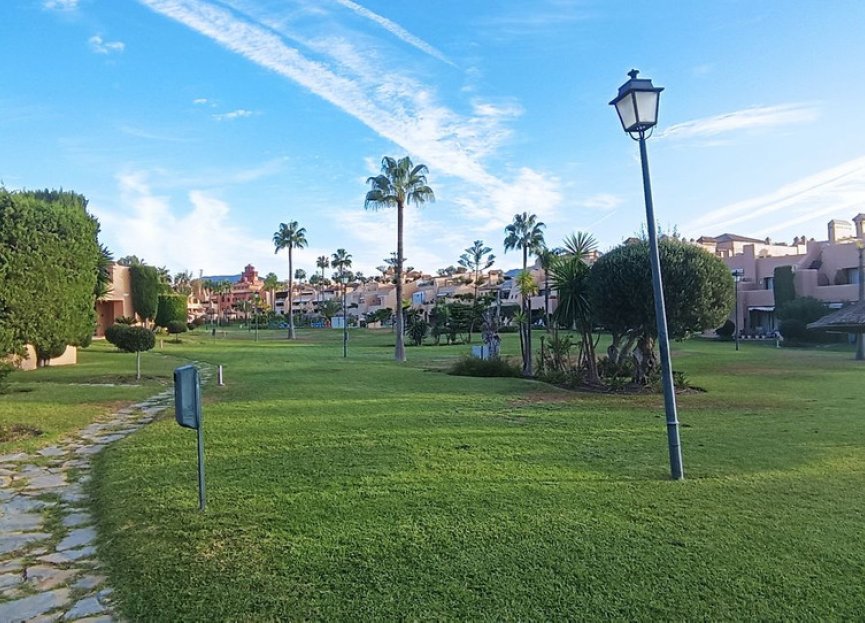 Resale - Apartment - Penthouse Duplex - Estepona - Atalaya