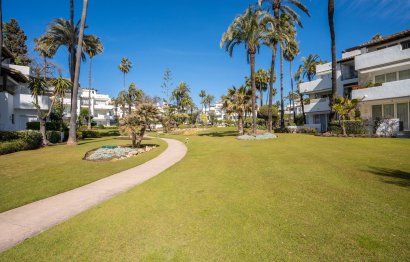 Resale - Apartment - Ground Floor Apartment - Estepona - Estepona Centro