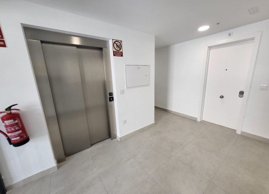 Resale - Apartment - Middle Floor Apartment - Fuengirola - Fuengirola Centro