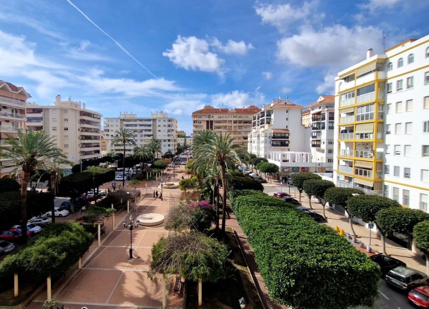 Resale - Apartment - Middle Floor Apartment - Fuengirola - Fuengirola Centro