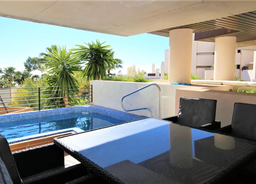 Resale - Apartment - Ground Floor Apartment - Estepona - Estepona Centro