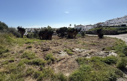 New Build - Plot - Residential Plot - Estepona - Selwo