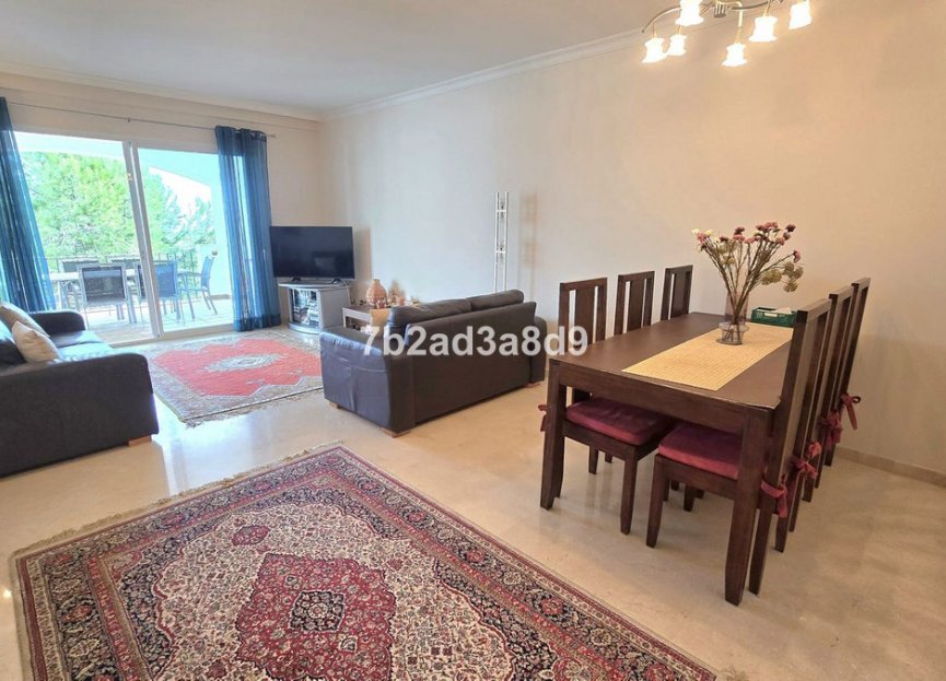 Resale - Apartment - Middle Floor Apartment - Benahavís - La Quinta