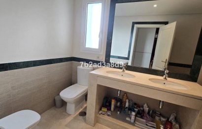 Resale - Apartment - Middle Floor Apartment - Benahavís - La Quinta