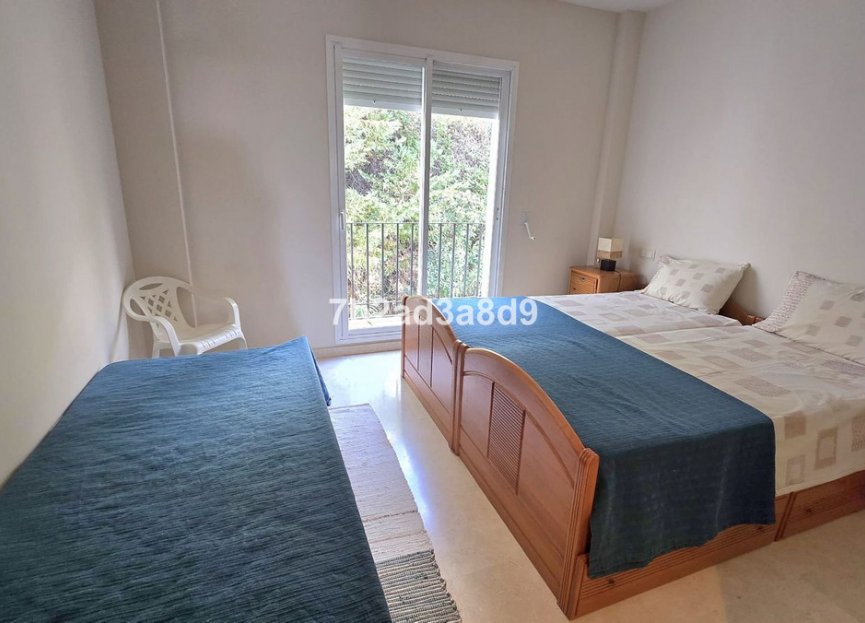 Resale - Apartment - Middle Floor Apartment - Benahavís - La Quinta