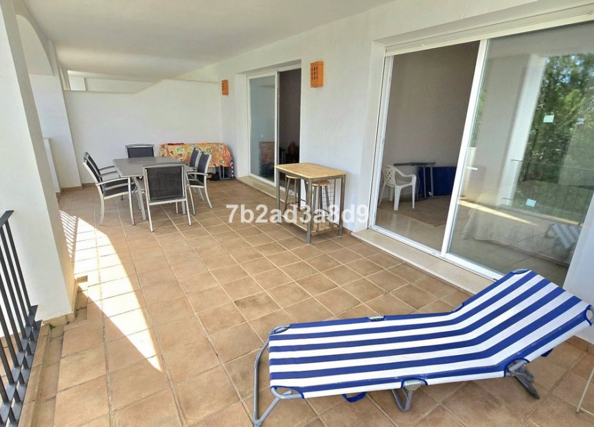 Resale - Apartment - Middle Floor Apartment - Benahavís - La Quinta