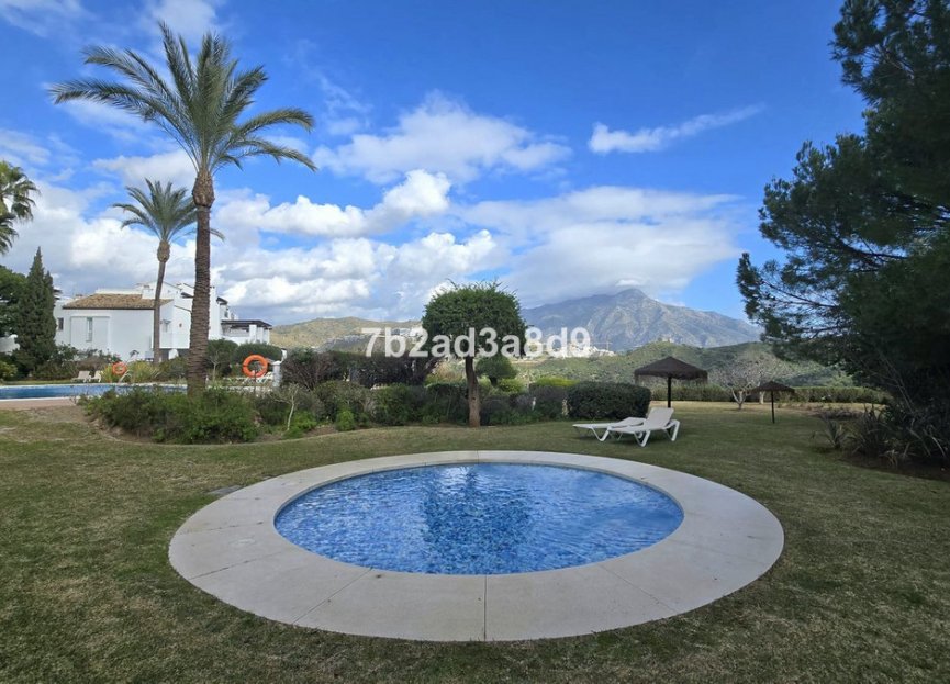 Resale - Apartment - Middle Floor Apartment - Benahavís - La Quinta