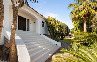 Resale - House - Detached Villa - Marbella - Marbella Centro