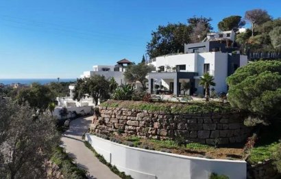 Resale - House - Detached Villa - Marbella - Elviria