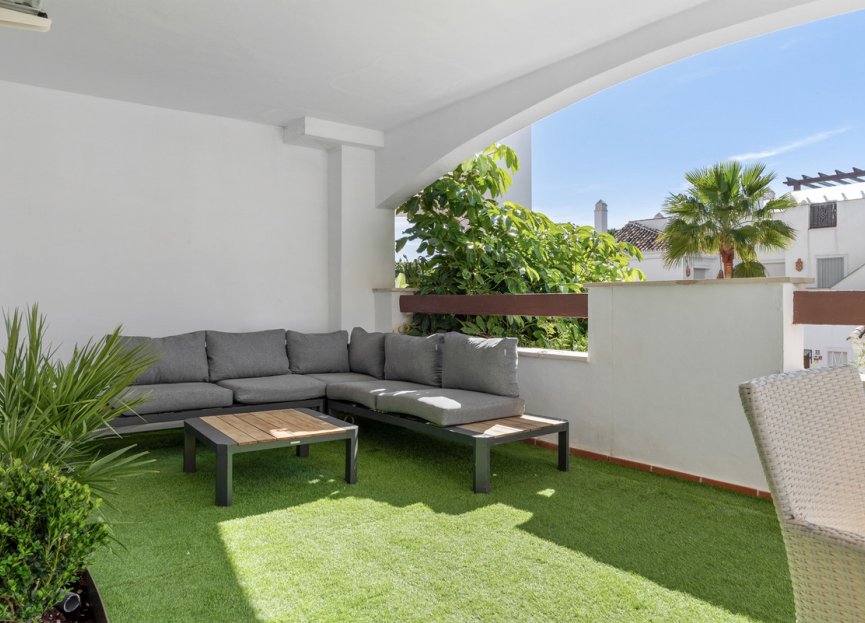 Resale - Apartment - Ground Floor Apartment - Marbella - Nueva Andalucia