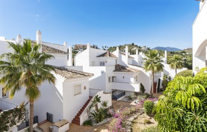 Resale - Apartment - Ground Floor Apartment - Marbella - Nueva Andalucia