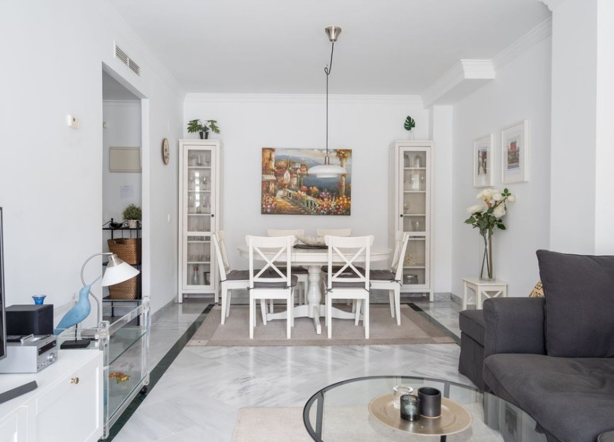 Resale - Apartment - Top Floor Apartment - Marbella - Nueva Andalucia