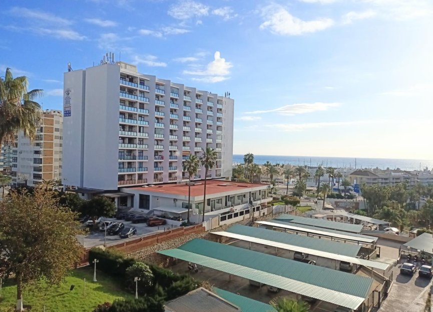 Resale - Apartment - Middle Floor Apartment - Benalmádena - Benalmadena Centro