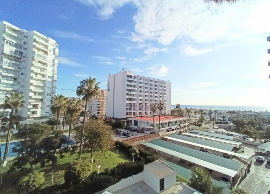 Resale - Apartment - Middle Floor Apartment - Benalmádena - Benalmadena Centro