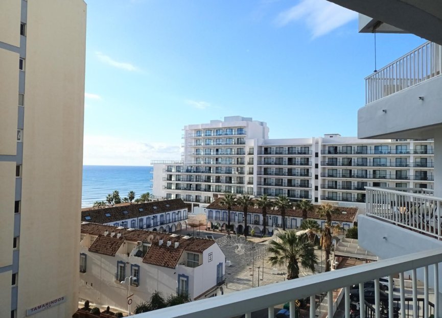 Resale - Apartment - Middle Floor Apartment - Benalmádena - Benalmadena Centro