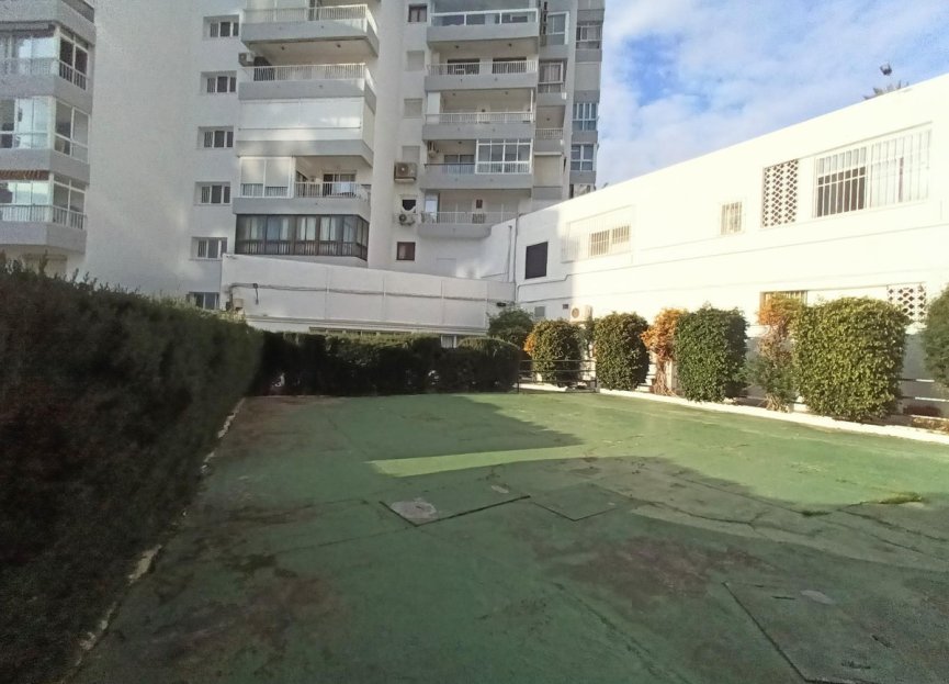 Resale - Apartment - Middle Floor Apartment - Benalmádena - Benalmadena Centro