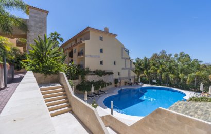 Resale - Apartment - Ground Floor Apartment - Marbella - Nueva Andalucia